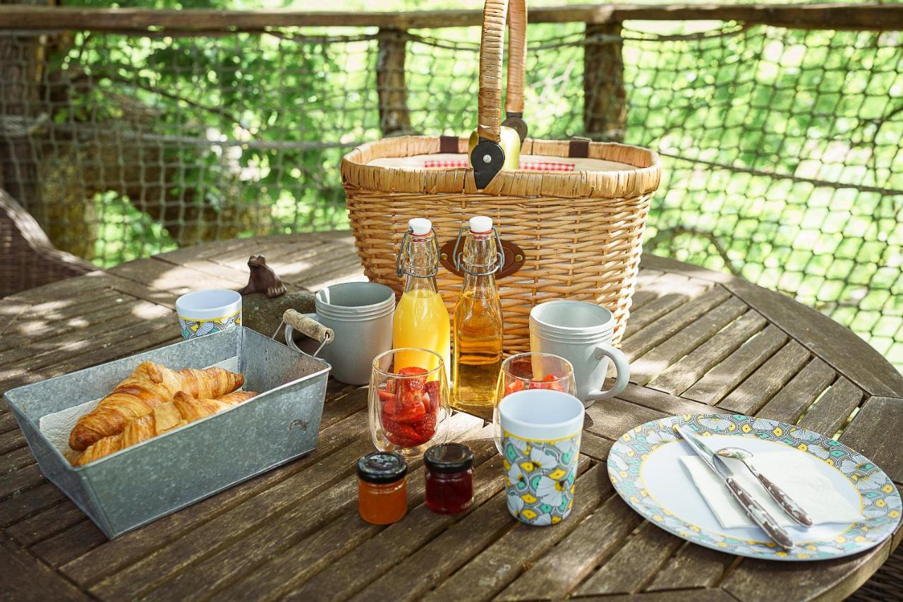 Cabane Perchee Dans Les Arbres Saint-Hilaire-en-Morvan 외부 사진