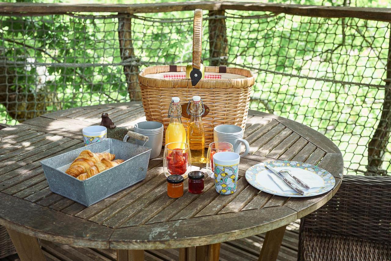 Cabane Perchee Dans Les Arbres Saint-Hilaire-en-Morvan 외부 사진