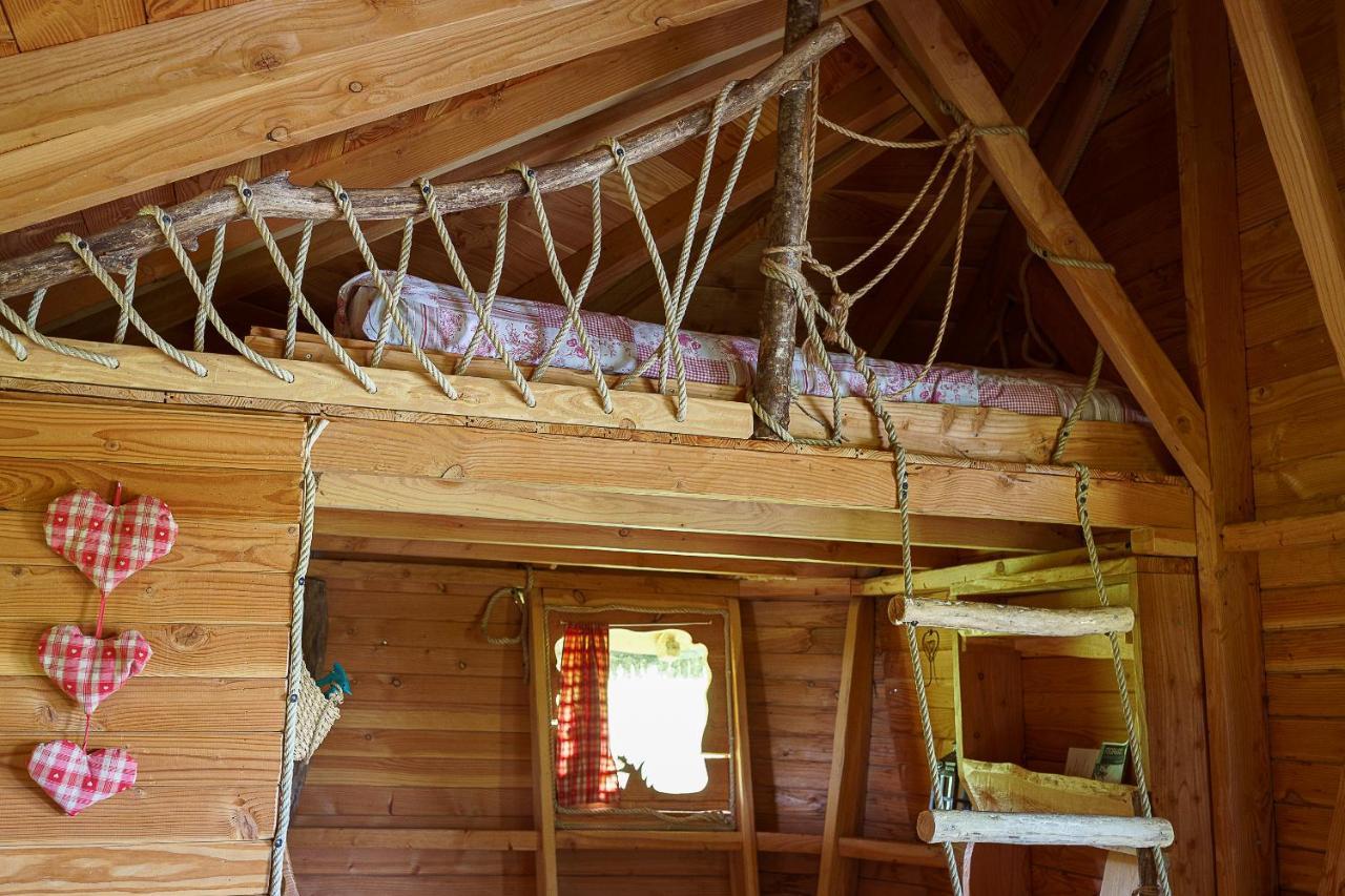 Cabane Perchee Dans Les Arbres Saint-Hilaire-en-Morvan 외부 사진