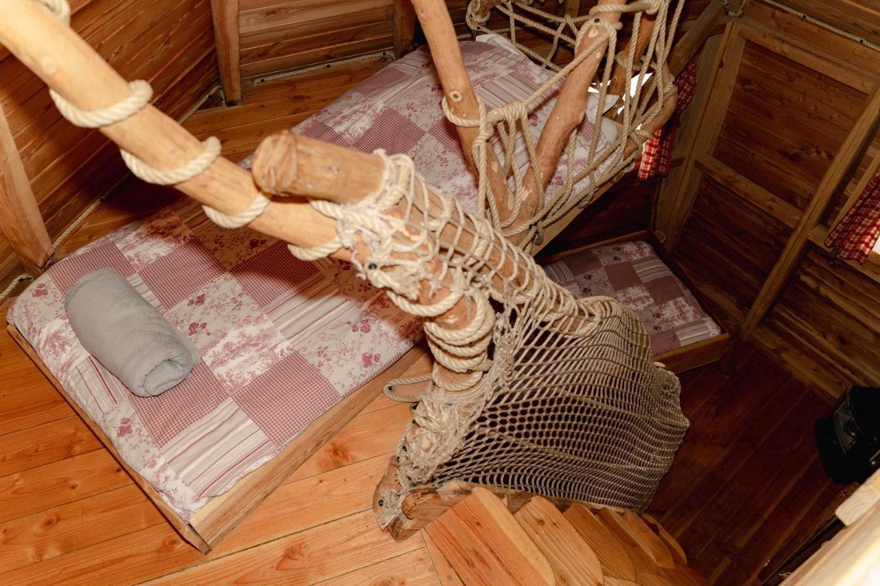 Cabane Perchee Dans Les Arbres Saint-Hilaire-en-Morvan 외부 사진