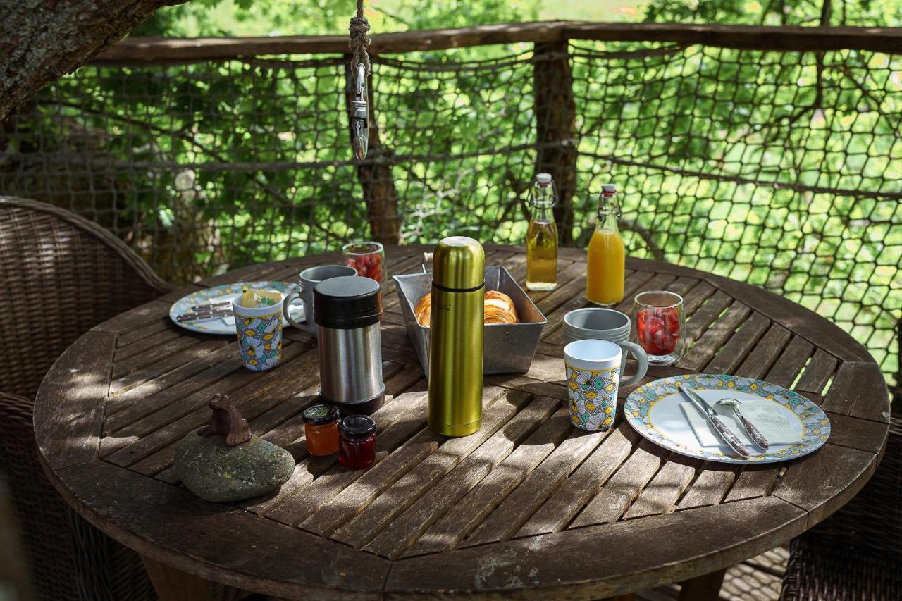 Cabane Perchee Dans Les Arbres Saint-Hilaire-en-Morvan 외부 사진